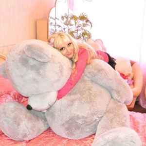 Topkapı'da Eşsiz Güzelliğiyle Öne Çıkan Escort Duygu'nun Etkileyici Dünyasına Hoş Geldiniz